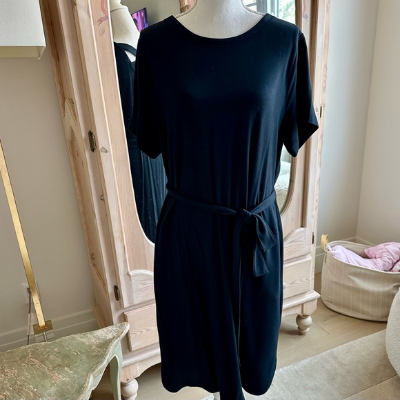 Issac Mizrahi Live Tie Waist LBD - Picture 1 of 9